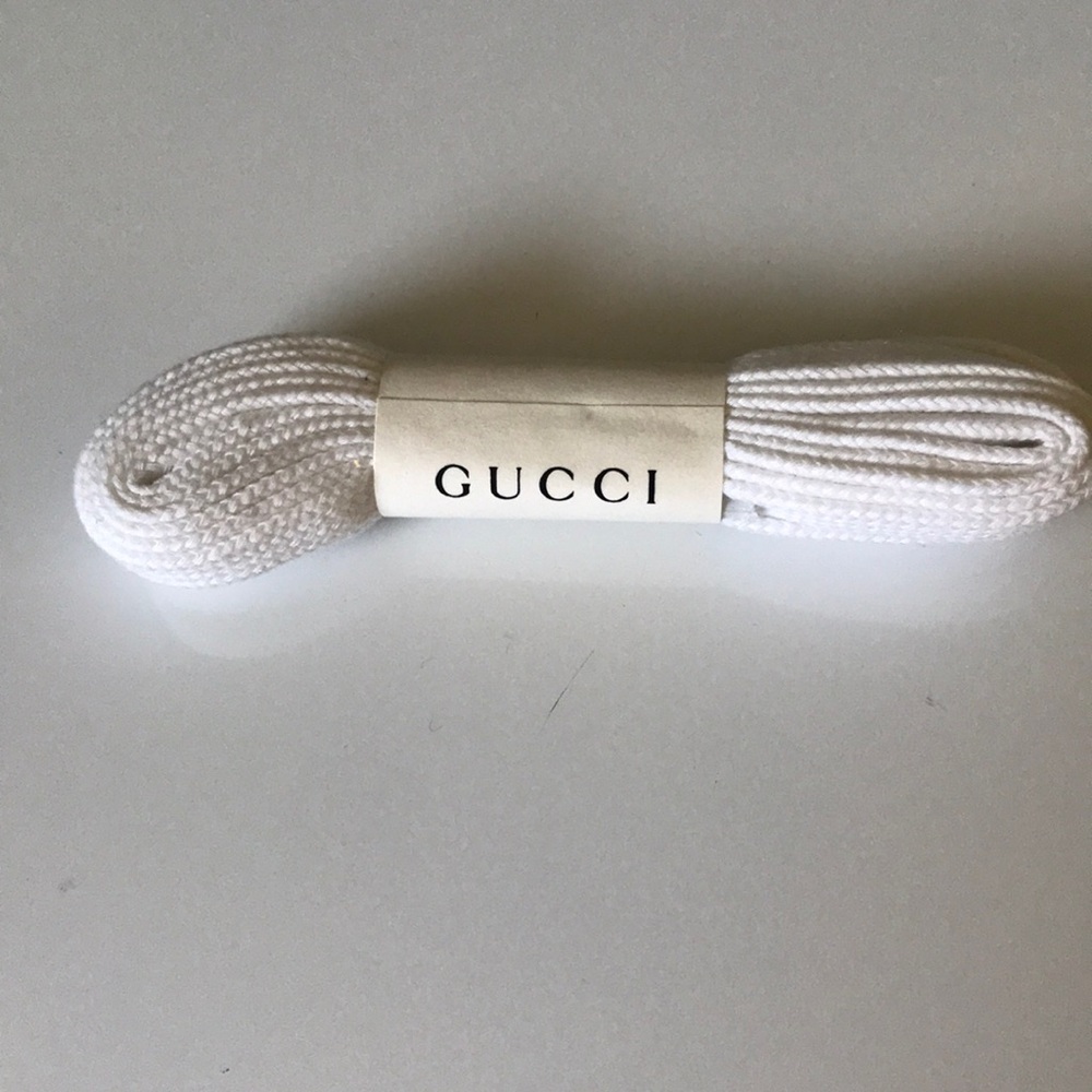 Gucci laces NWT LONG